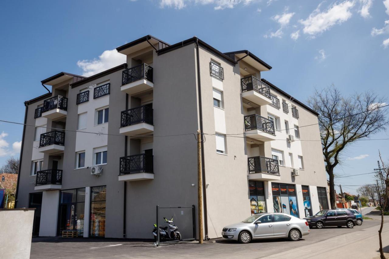 Studio Apartman MILURO Subotica Exterior foto